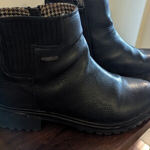 Rockport Textured Black Ankle Booties
